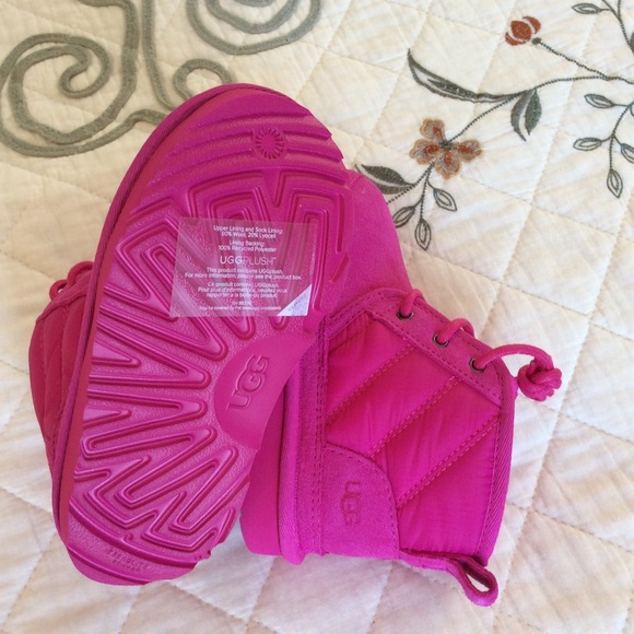 UGG NEUMEL toddler pink boots - Picture 2 of 7